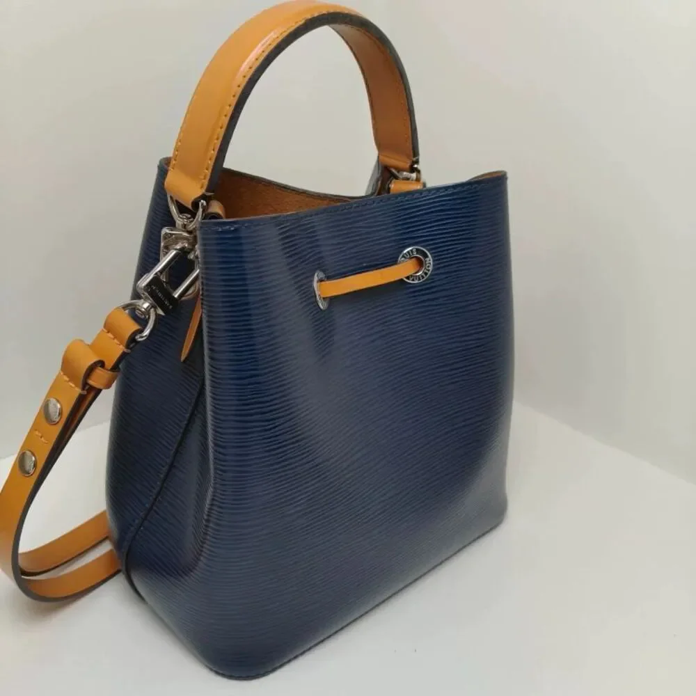 Louis Vuitton Women Pre-Loved Bag Very Good Condition